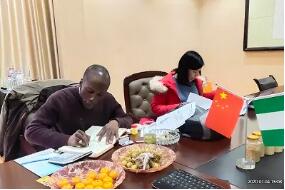 customer visiting(2)